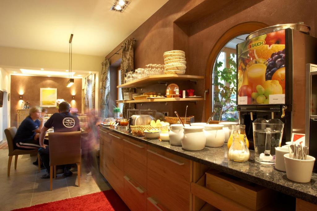 סנט יוהן אין טירול Noichl'S Hotel Garni מראה חיצוני תמונה